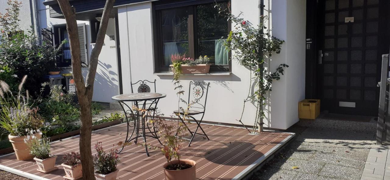 Muelheim, Schoenes Apartment, E-Werk, Palladium, Carlswerk, Messe, Lanxess-Arena 쾰른 외부 사진